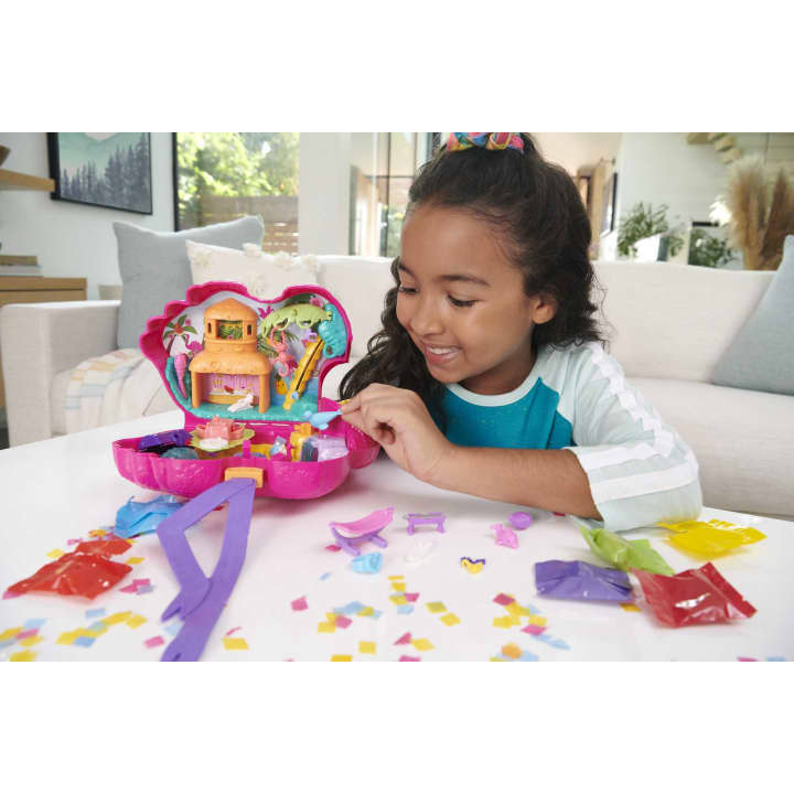 Polly Pocket Mini Toys, Compact Playset And 2 Dolls, Flamingo Party Polly Pocket Mini Toys, Compact Playset And 2 Dolls, Flamingo Party