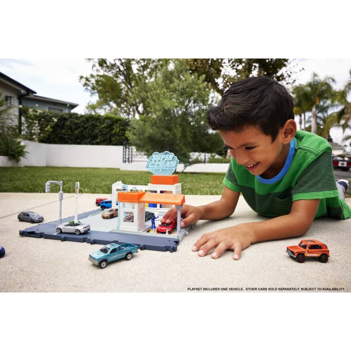 Matchbox Cars Playsets, Super Clean Carwash With 1 Matchbox Car Matchbox Cars Playsets, Super Clean Carwash With 1 Matchbox Car