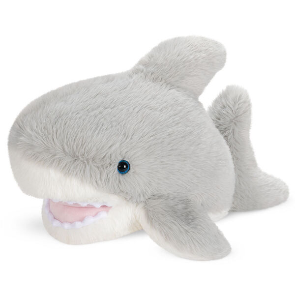 p77-1 18" Oh So Soft Shark