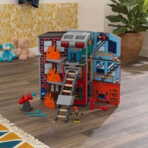 Adventure Bound™: 2-in-1 Transforming Fire Truck Play Set